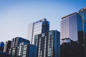 The Art of Balancing Lifestyle and Real Estate Investment: A Practical Guide